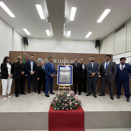 Nova sede da Câmara é inaugurada com honraria entregue a Tirso Meirelles