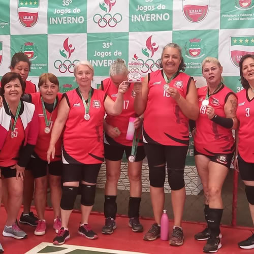 Vôlei Feminino da Melhor Idade é Vice Campeã nos Jogos de Inverno de José Bonifácio.