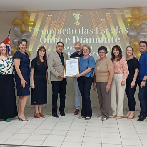 Educação de Uchoa recebe prêmio “Escola Ouro 2024”
