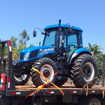 Uchoa é contemplada com um trator 84cv