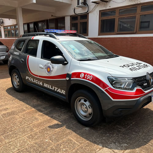 Uchoa recebe uma viatura nova para a Polícia Militar