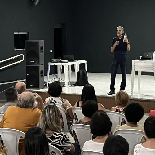 Neurologista orienta população sobre a importância do envelhecimento saudável do cérebro