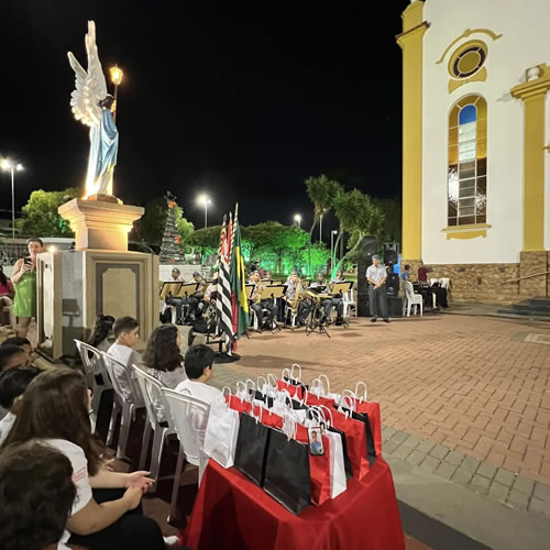 Emoção toma conta do encerramento da formatura do Proerd 2023